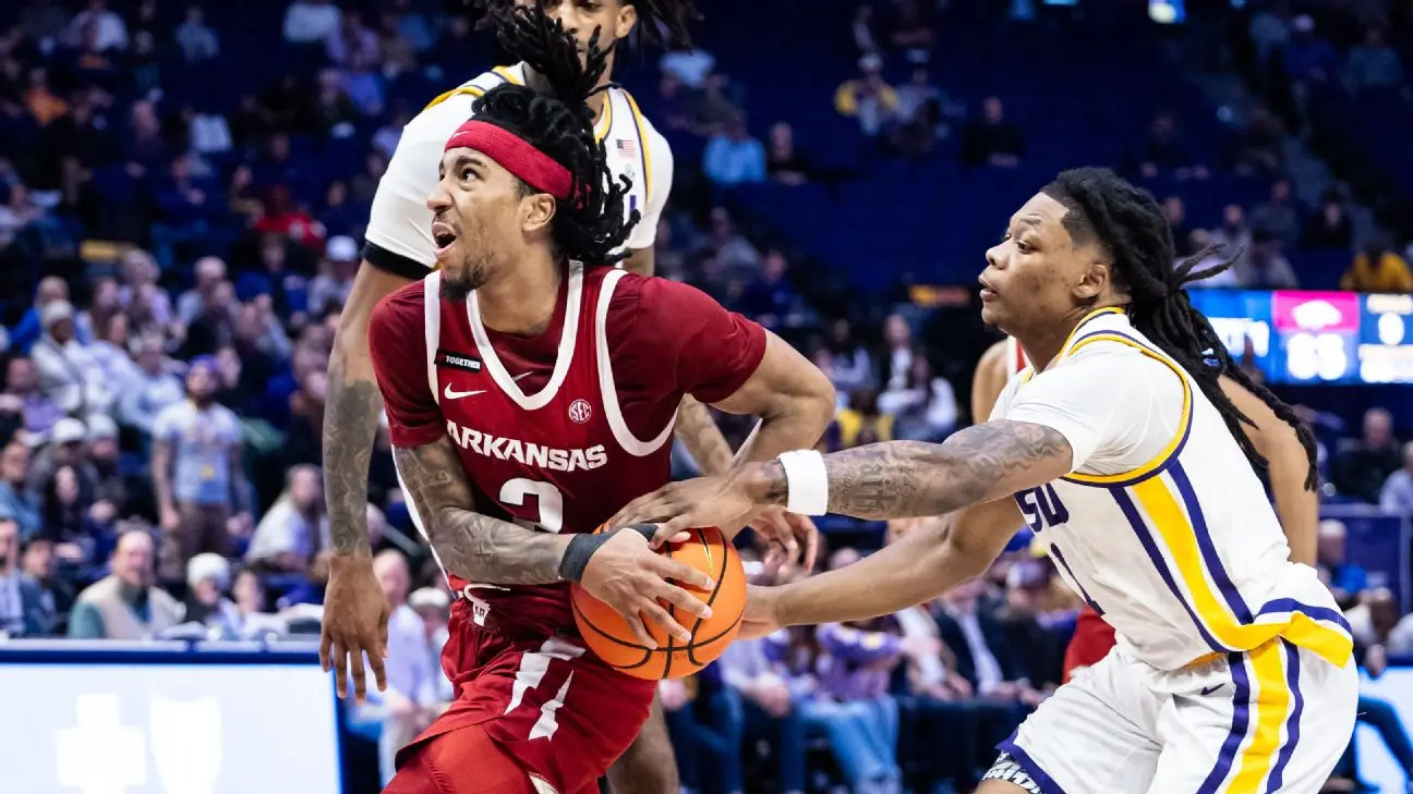Sources: Arkansas’ Fland likely out rest of season